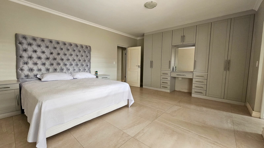 10 Bedroom Property for Sale in Parys Free State
